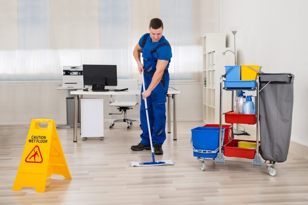 Simplify and Cleanse: Streamlined Cleaning and Moving Services