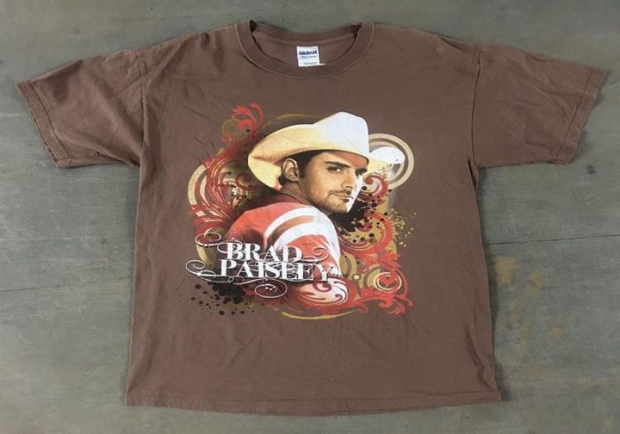 Must-Have Brad Paisley Merch for Every True Fan: A Curated List